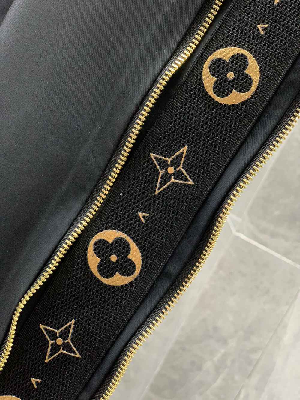 L- Trousers  JP9618700